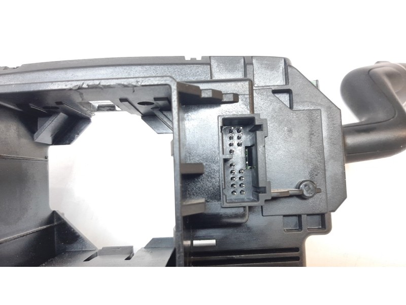 Recambio de mando multifuncion para land rover discovery sport 2.0 td4 cat referencia OEM IAM FK7213N064DB  