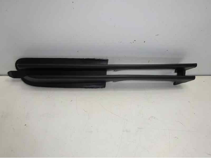 Recambio de rejilla paragolpes derecha para bmw serie 3 berlina (e46) referencia OEM IAM 51118226612 107060804 BM0182123
