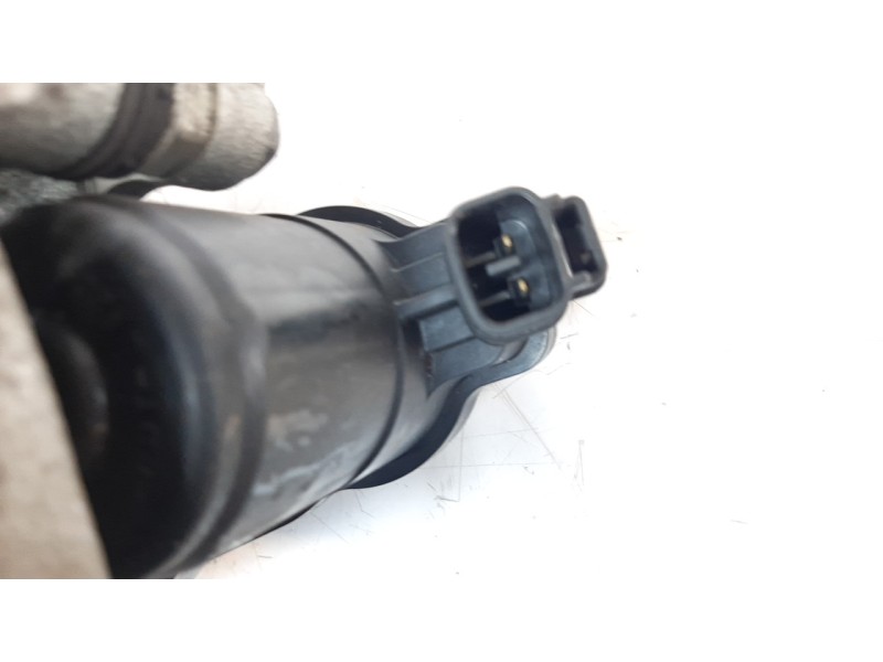 Recambio de pinza de freno trasera derecha para toyota rav4 hybrid 4x2 advance referencia OEM IAM 883381  