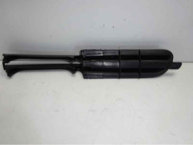 Recambio de rejilla paragolpes derecha para bmw serie 3 berlina (e46) referencia OEM IAM 51118226612 107060804 BM0182123