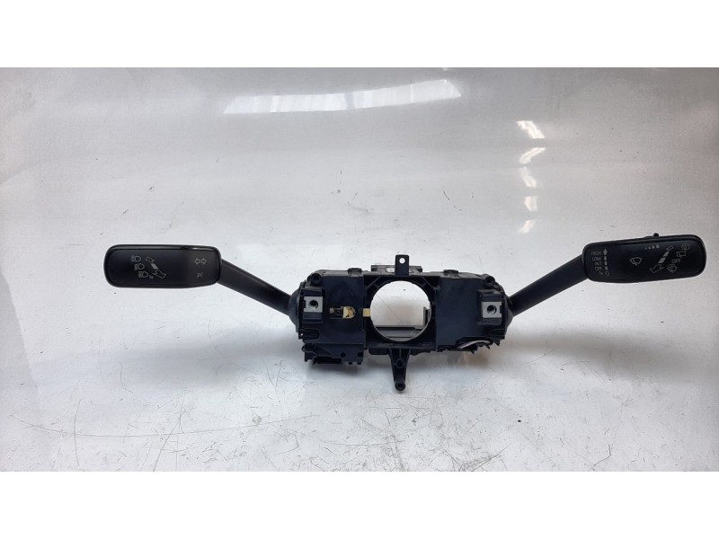 Recambio de mando multifuncion para volkswagen t-cross 1.0 tsi referencia OEM IAM 2Q1953507L  