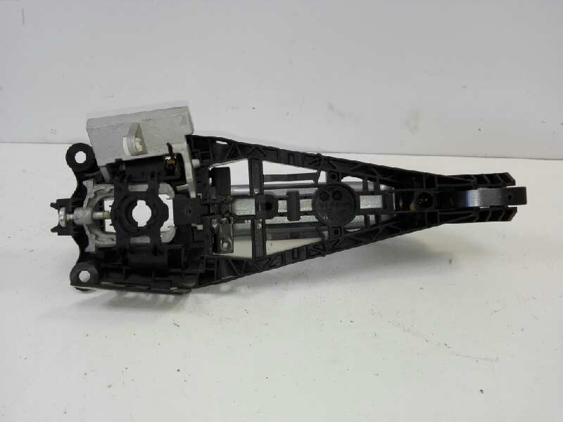 Recambio de maneta exterior delantera izquierda para opel meriva b cosmo referencia OEM IAM 25936893  