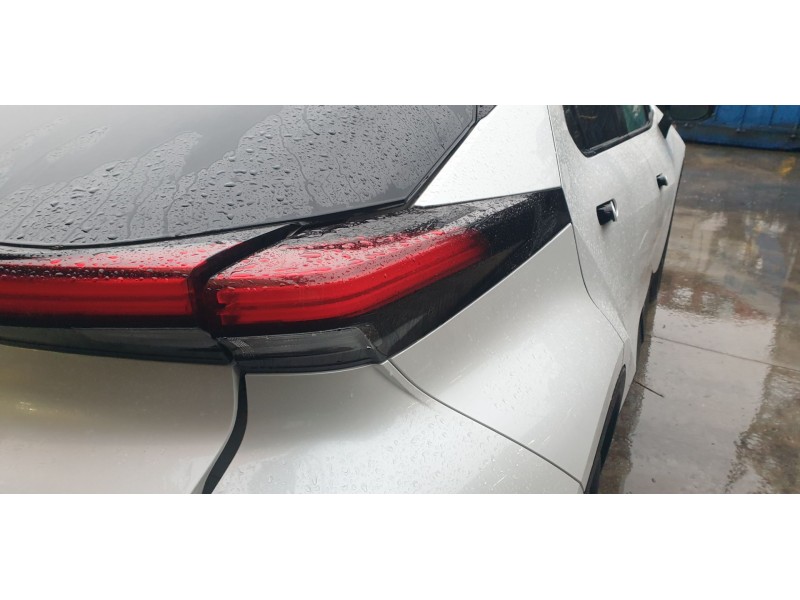 Recambio de piloto trasero derecho para toyota c-hr hybrid active referencia OEM IAM 81551F4200  