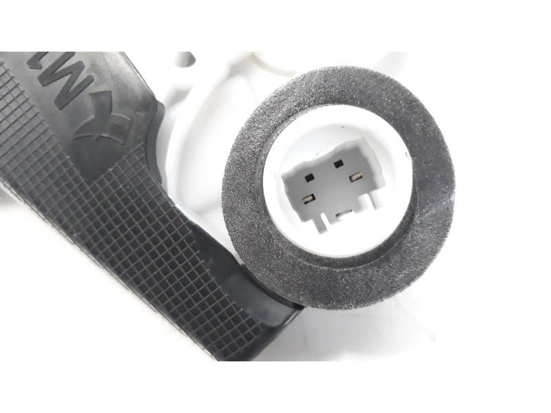 Recambio de cerradura puerta trasera derecha para subaru outback (b15) 2.5 cat referencia OEM IAM T6014310  