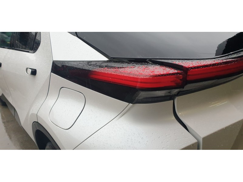 Recambio de piloto trasero izquierdo para toyota c-hr hybrid active referencia OEM IAM 81561F4200  