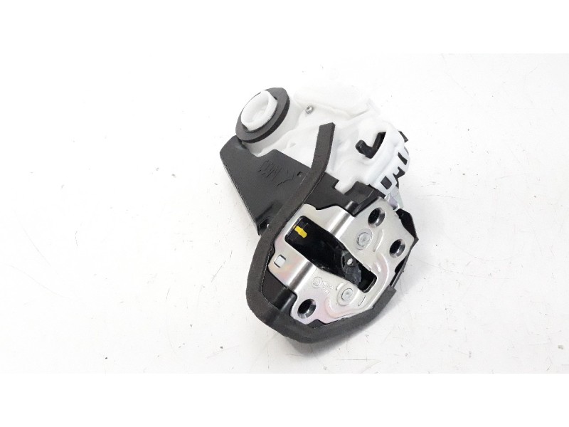 Recambio de cerradura puerta trasera izquierda para subaru outback (b15) 2.5 cat referencia OEM IAM T6014320  