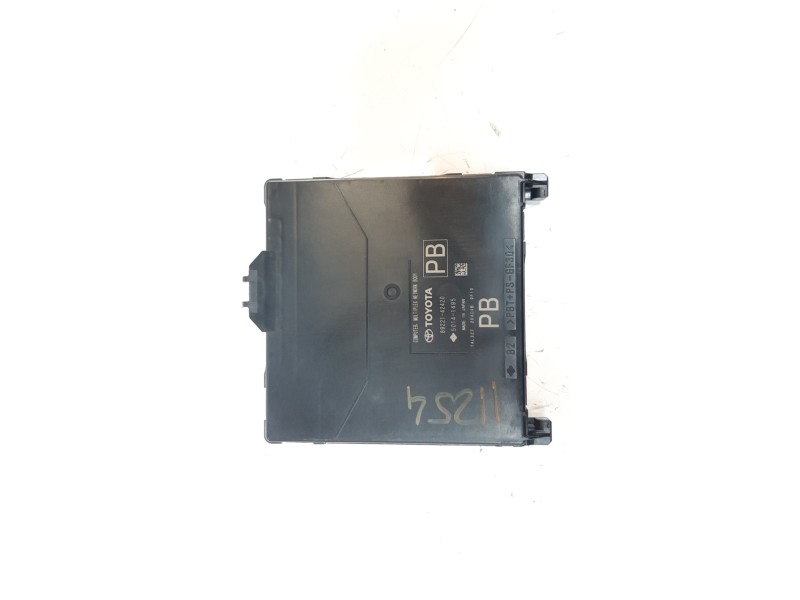 Recambio de modulo electronico para toyota rav4 hybrid 4x2 advance referencia OEM IAM 8922142420  