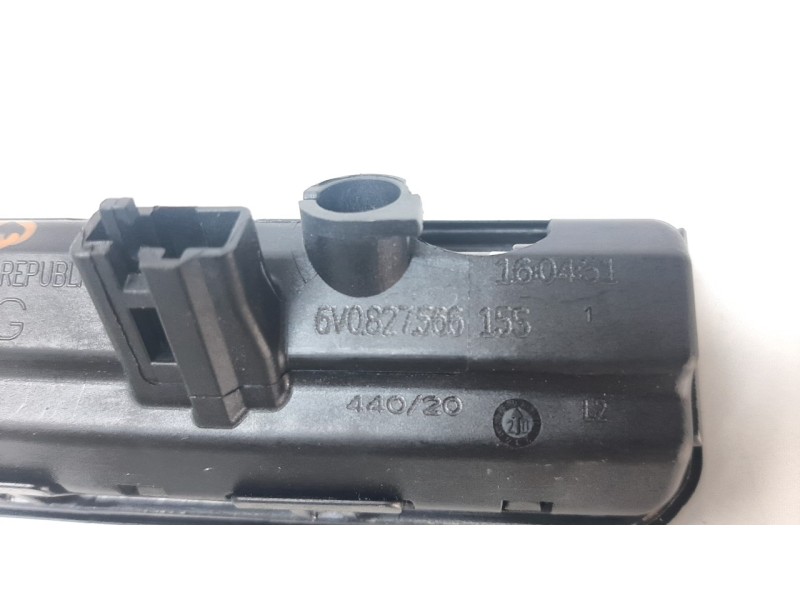 Recambio de maneta exterior porton para volkswagen t-cross 1.0 tsi referencia OEM IAM 6V0827566  