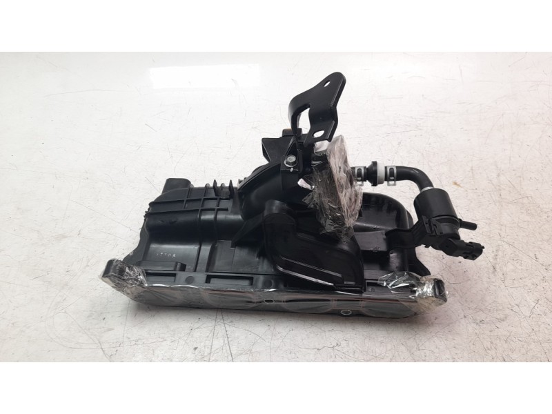 Recambio de colector admision para kia sportage 1.6 gdi cat referencia OEM IAM 283102M800  
