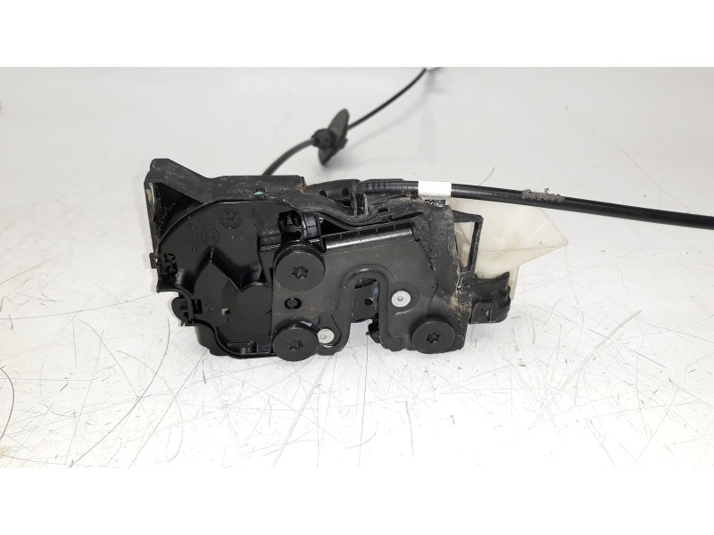 Recambio de cerradura puerta delantera izquierda para renault megane iv berlina 5p 1.5 blue dci diesel fap referencia OEM IAM 80