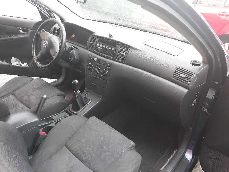 toyota corolla (e12) del año 2005