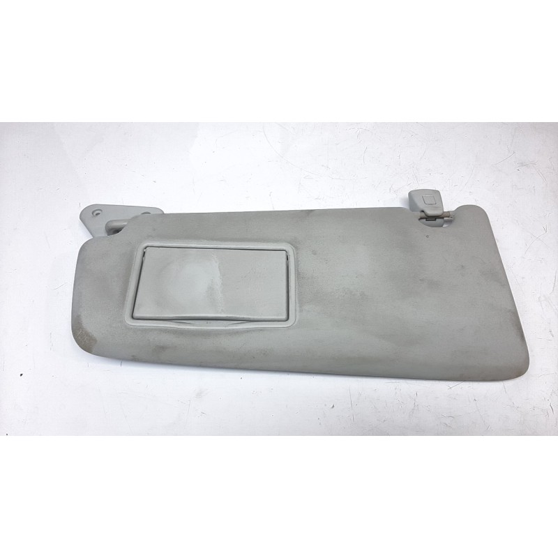 Recambio de parasol izquierdo para land rover discovery sport 2.0 td4 cat referencia OEM IAM FK7204101XXW  