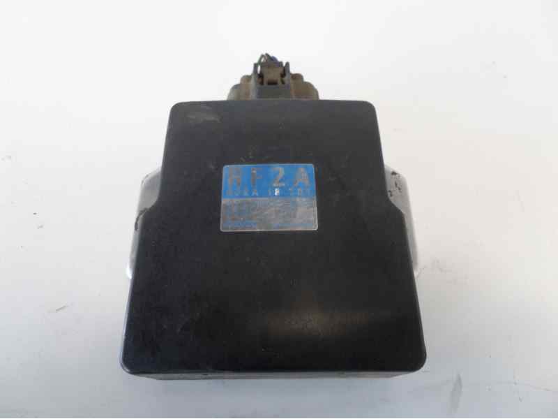 Recambio de modulo encendido para mazda 323 berlina f/s (bj) 2.0 d f glx referencia OEM IAM 1310001020  
