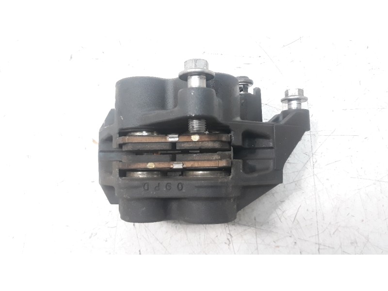 Recambio de pinza de freno delantera izquierda para yamaha mt-07 referencia OEM IAM 1WS2580T00  