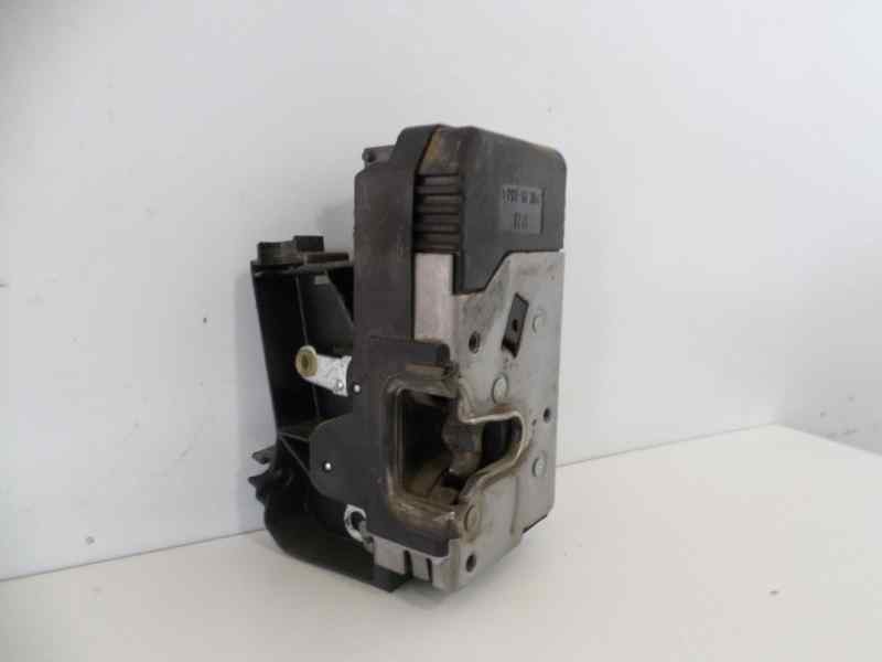 Recambio de cerradura puerta delantera derecha para opel astra g berlina club referencia OEM IAM 24414117  