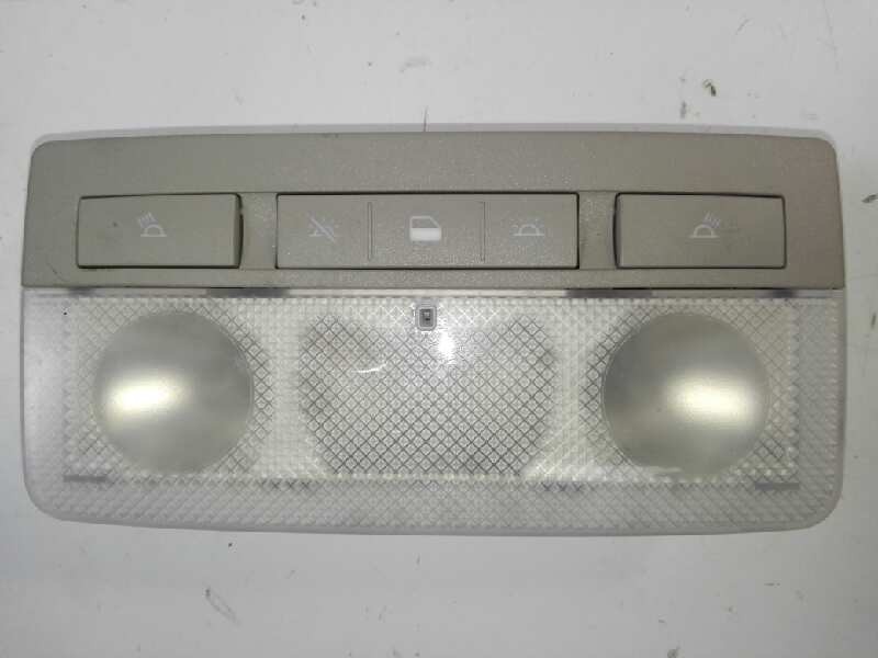 Recambio de luz interior para opel meriva b cosmo referencia OEM IAM 13285100  