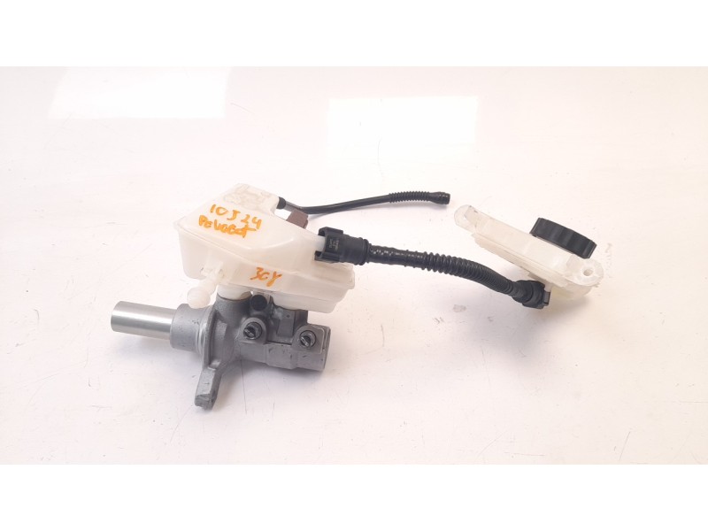 Recambio de bomba freno para peugeot 308 1.2 12v e-thp referencia OEM IAM 1610017880  