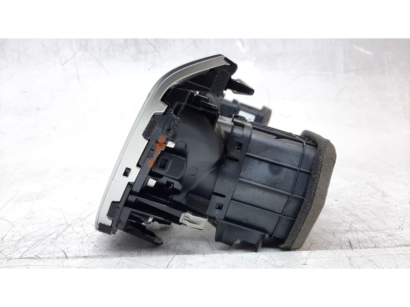 Recambio de aireador central para kia stonic (ybcuv) 1.0 tgdi cat referencia OEM IAM 84740H8AW0FH8  