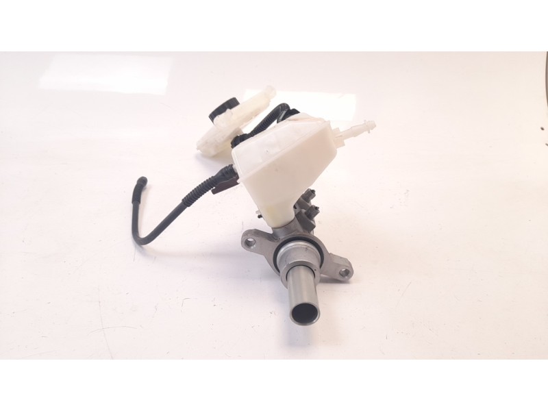 Recambio de bomba freno para peugeot 308 1.2 12v e-thp referencia OEM IAM 1610017880  
