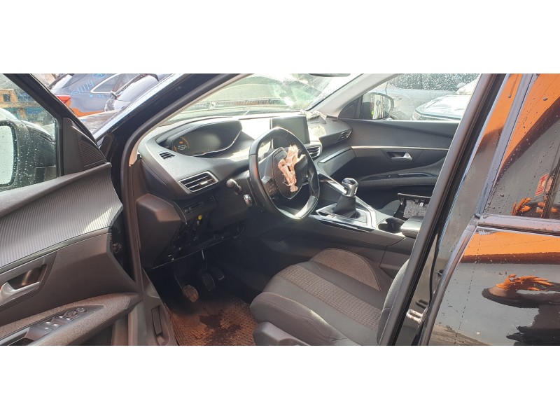 peugeot 5008 del año 2017