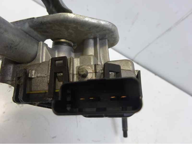 Recambio de motor limpia delantero para peugeot 207 xs referencia OEM IAM 0390241540  