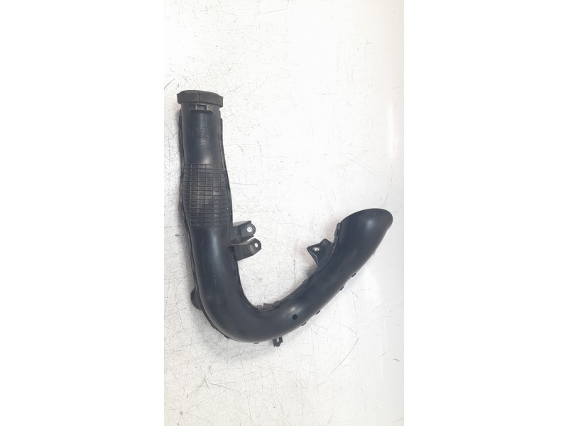 Recambio de tubo para toyota rav4 referencia OEM IAM 1775136080  