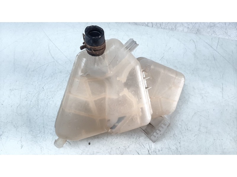 Recambio de deposito expansion para ford fiesta (cb1) ghia referencia OEM IAM 8V218K218  