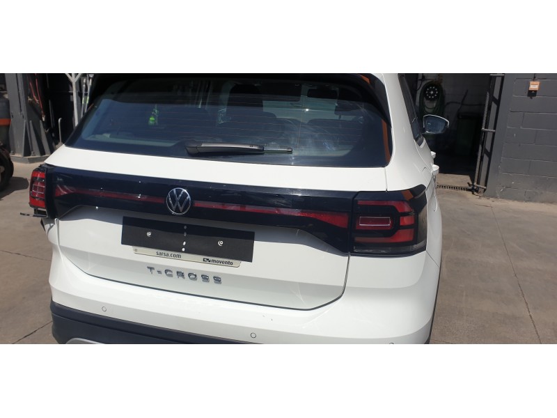 Recambio de porton trasero para volkswagen t-cross 1.0 tsi referencia OEM IAM 2GM827025D  