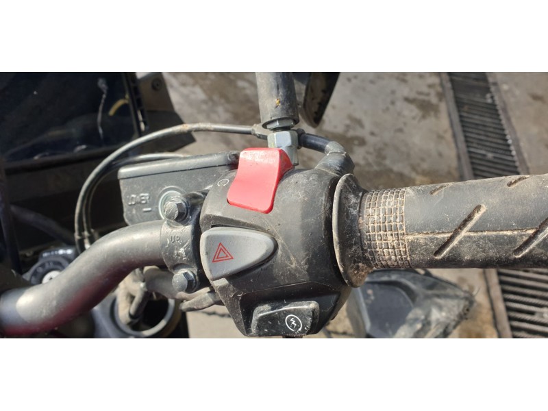 Recambio de piña luces derecha para honda cb 500x cb 500x referencia OEM IAM 35130MKPDQ1  