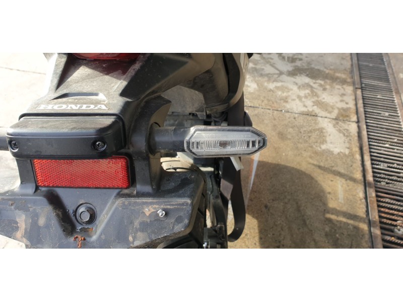 Recambio de piloto trasero derecho para honda cb 500x cb 500x referencia OEM IAM 33600MKPD81  