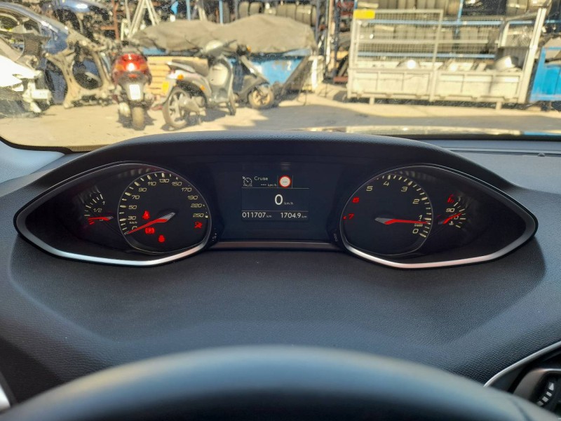 Recambio de cuadro instrumentos para peugeot 308 1.2 12v e-thp referencia OEM IAM 9832736680  