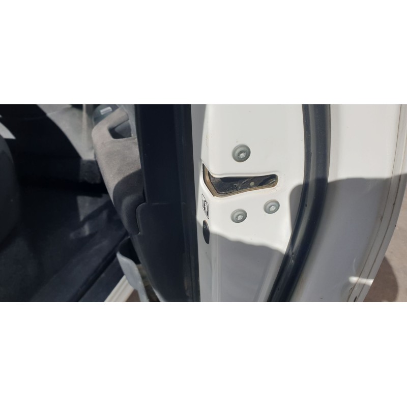 Recambio de cerradura puerta trasera derecha para toyota hilux (gun1) doble cabina dlx 4x4 referencia OEM IAM 690500K040  
