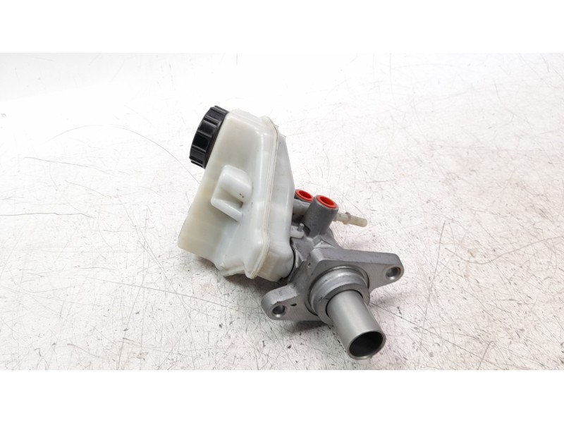 Recambio de bomba freno para land rover evoque referencia OEM IAM 03350885571  