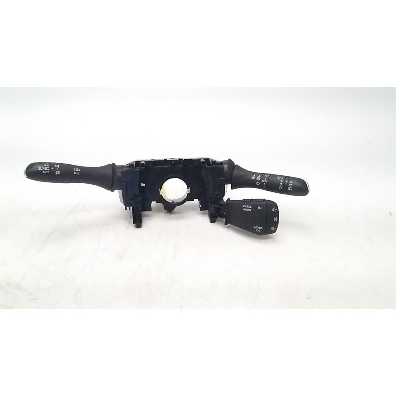 Recambio de mando multifuncion para renault megane iv berlina 5p 1.5 blue dci diesel fap referencia OEM IAM 255678341R  