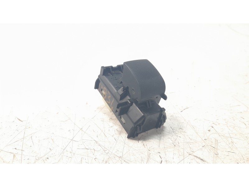 Recambio de mando elevalunas delantero derecho para toyota hilux (gun1) doble cabina dlx 4x4 referencia OEM IAM 848100K080  