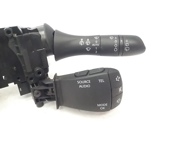 Recambio de mando multifuncion para renault megane iv berlina 5p 1.5 blue dci diesel fap referencia OEM IAM 255678341R  