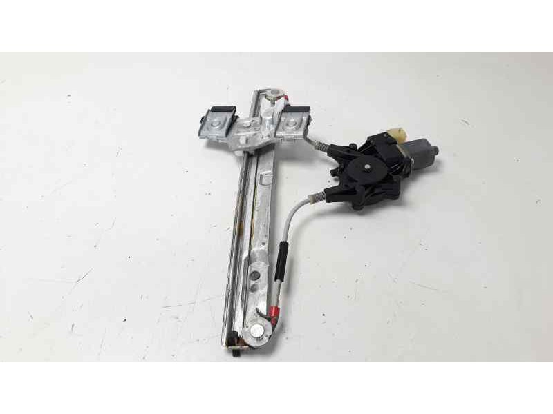 Recambio de elevalunas delantero derecho para ford fiesta (ccn) trend referencia OEM IAM 8A61A23200BJ 106104420 118526