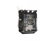CAJA RELES / FUSIBLES 284B67877R 284B67877R 