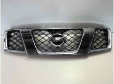 Recambio de rejilla delantera para nissan pathfinder (r51) 2.5 dci diesel cat referencia OEM IAM 62310EB400 108804505 DS8142011