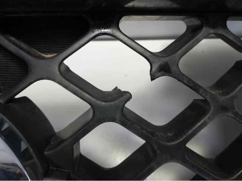 Recambio de rejilla delantera para nissan pathfinder (r51) 2.5 dci diesel cat referencia OEM IAM 62310EB400 108804505 DS8142011