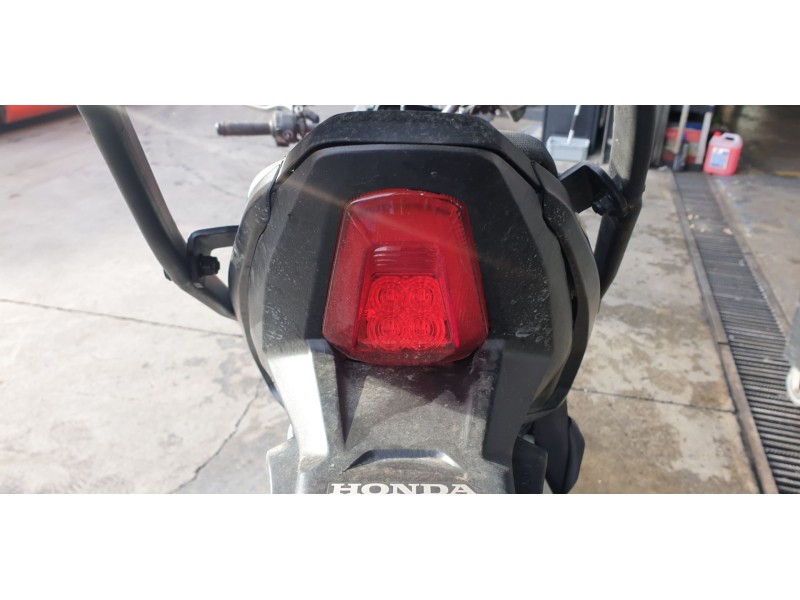 Recambio de luz central de freno para honda cb 500x cb 500x referencia OEM IAM 33701MJWA81  