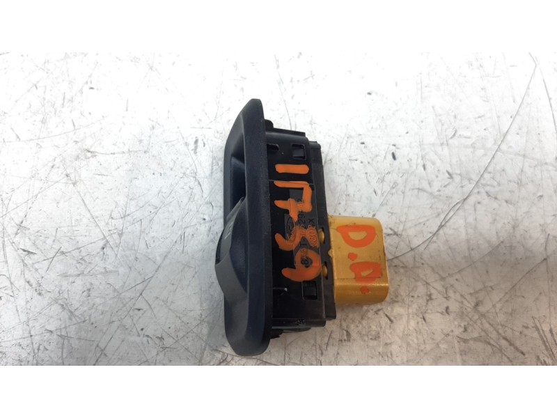 Recambio de mando elevalunas delantero derecho para ford fiesta (cb1) ghia referencia OEM IAM 8A6T14529AB  