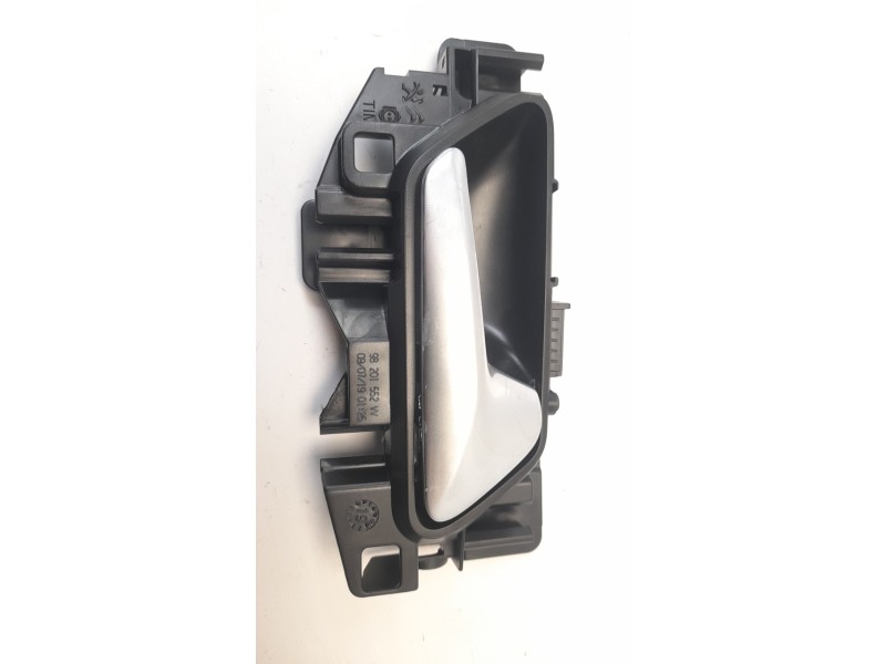 Recambio de maneta interior trasera derecha para peugeot 308 1.2 12v e-thp referencia OEM IAM 98201552  