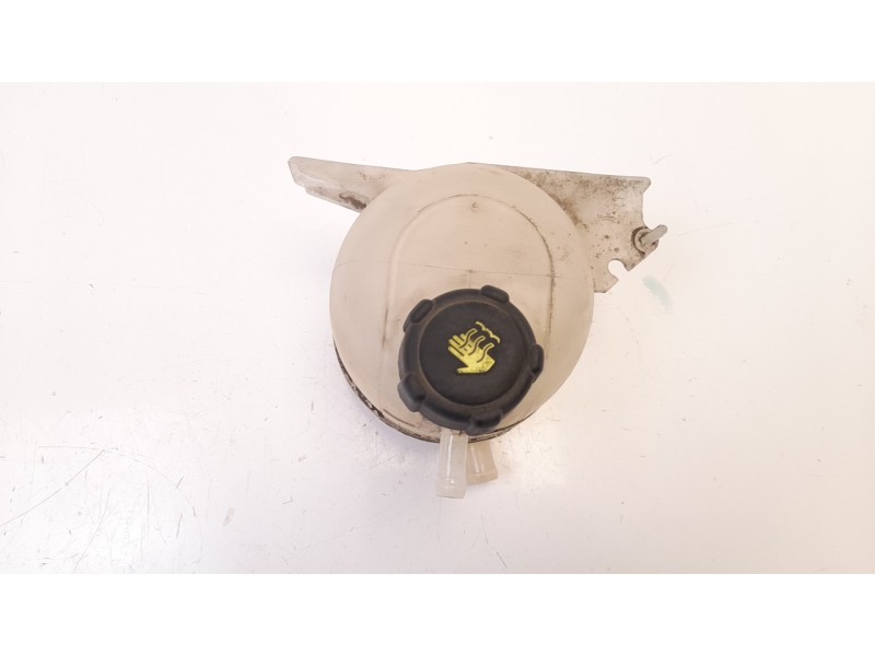 Recambio de deposito expansion para dacia duster 1.5 dci diesel fap cat referencia OEM IAM 8200766826  