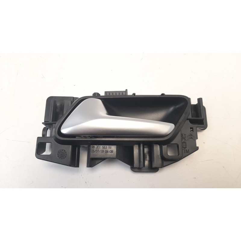 Recambio de maneta interior trasera izquierda para peugeot 308 1.2 12v e-thp referencia OEM IAM 98201553  