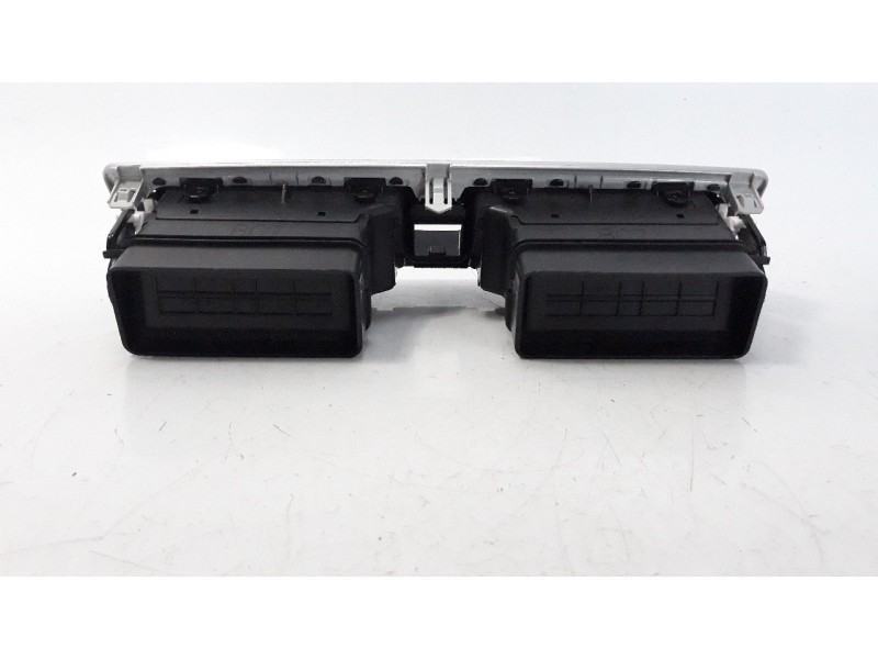 Recambio de rejilla aireadora para subaru outback (b15) 2.5 cat referencia OEM IAM U15772  