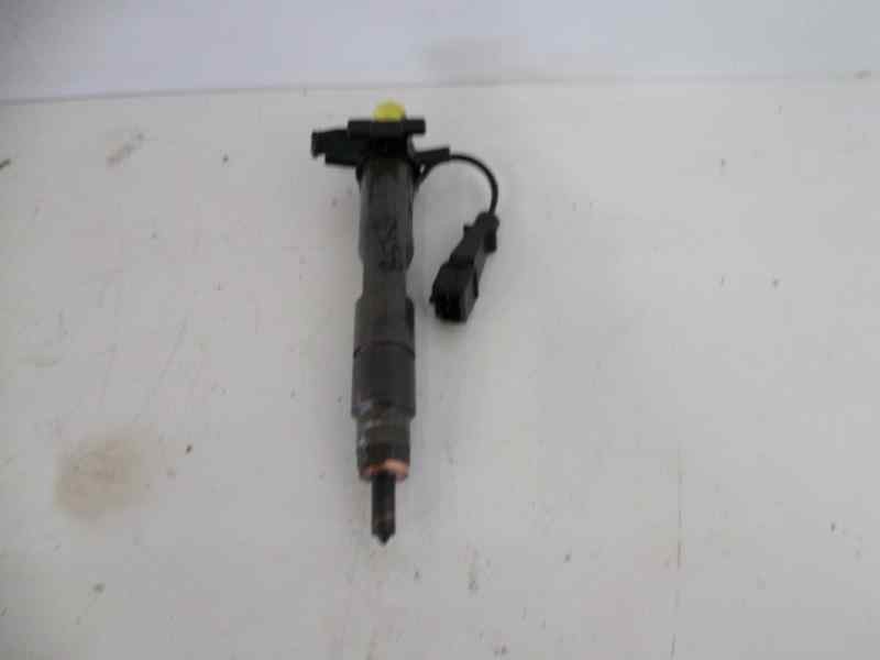 Recambio de inyector para volvo v40 familiar 1.9 diesel referencia OEM IAM 77008750335 0432193754 