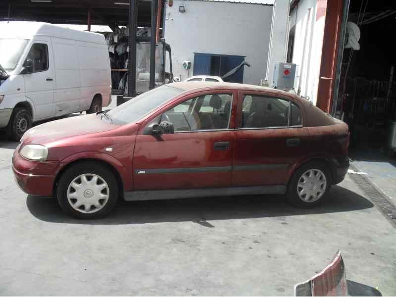 opel astra g berlina del año 1998