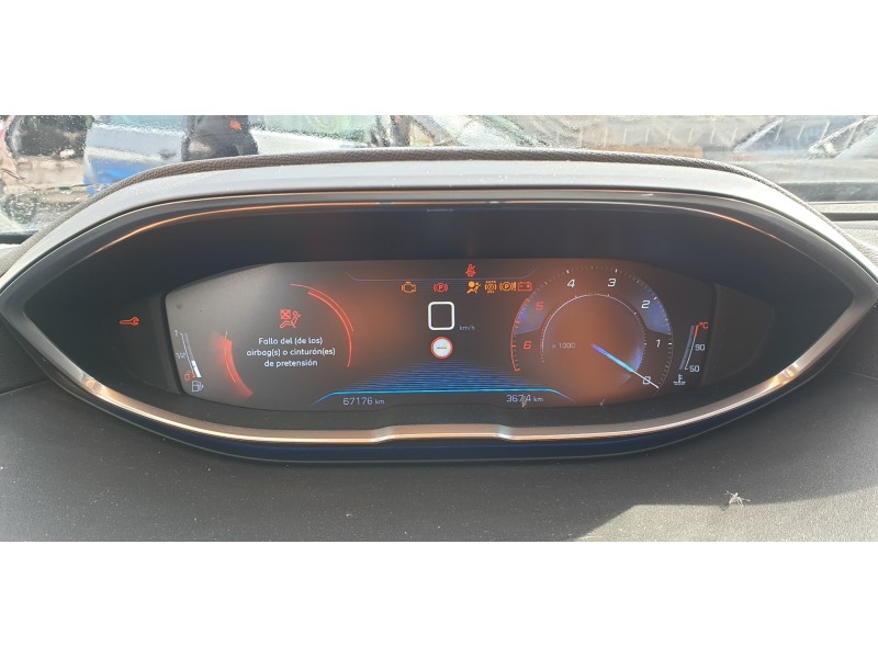 peugeot 5008 del año 2017