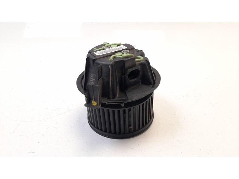 Recambio de ventilador calefaccion para dacia duster 1.5 dci diesel fap cat referencia OEM IAM 272106020R 34173 VHF310017